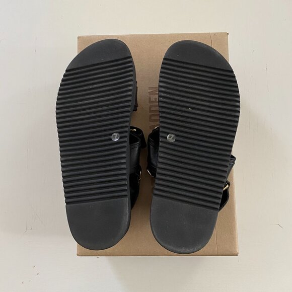 NIB NEW Steve Madden Mona Black Leather Turnlock hardware Dad Sandal Women's 7 - Picture 5 of 6